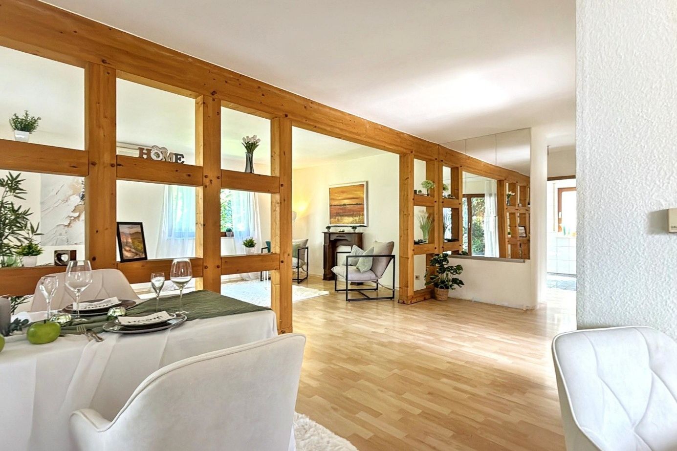 Helles Schlafzimmer nach erfolgreichem Home Staging – D+P Immobilien